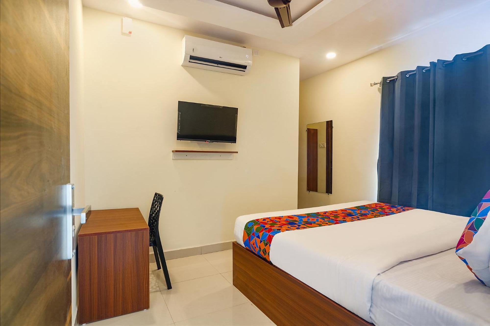 Fabhotel Air Live - Nr Begumpet Metro Station Hyderabad Bagian luar foto