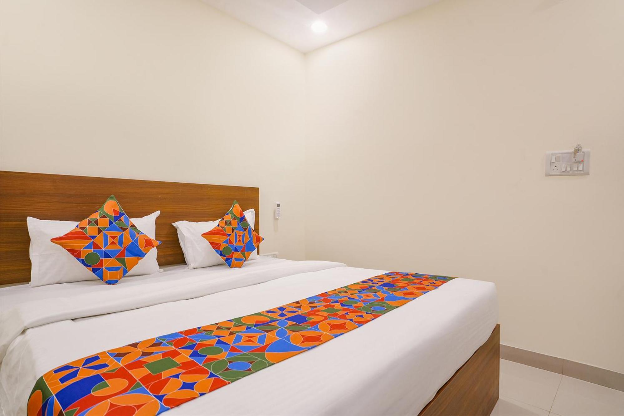 Fabhotel Air Live - Nr Begumpet Metro Station Hyderabad Bagian luar foto