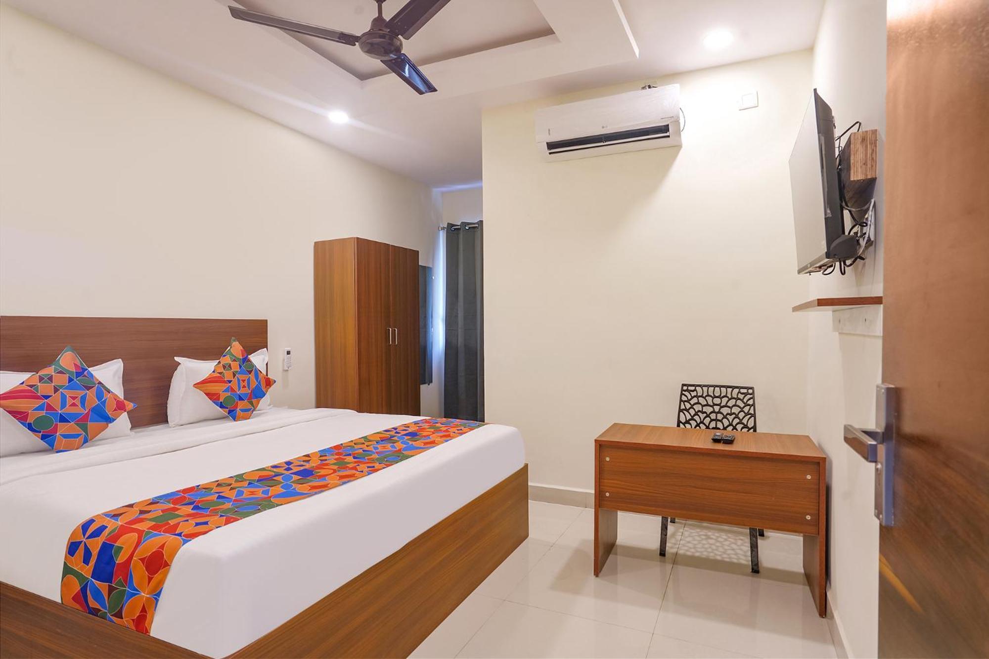 Fabhotel Air Live - Nr Begumpet Metro Station Hyderabad Bagian luar foto